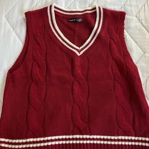 SHEIN sweater vest size M